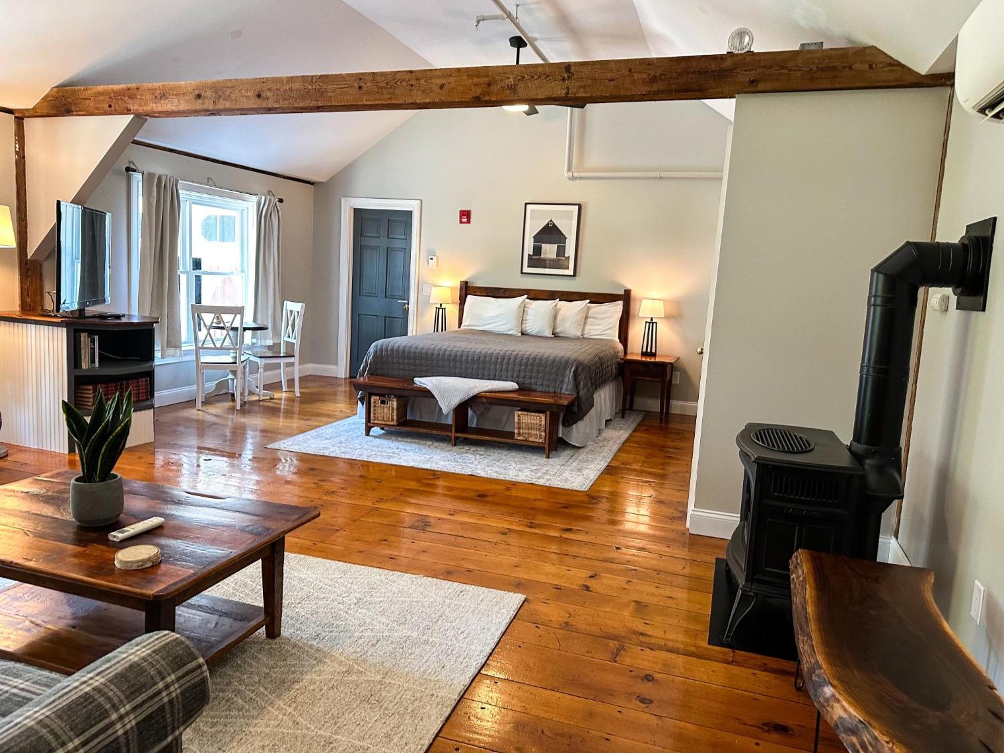 The Black Walnut Inn Amherst Luaran gambar