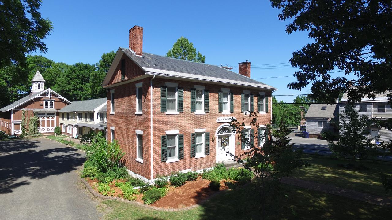 The Black Walnut Inn Amherst Luaran gambar