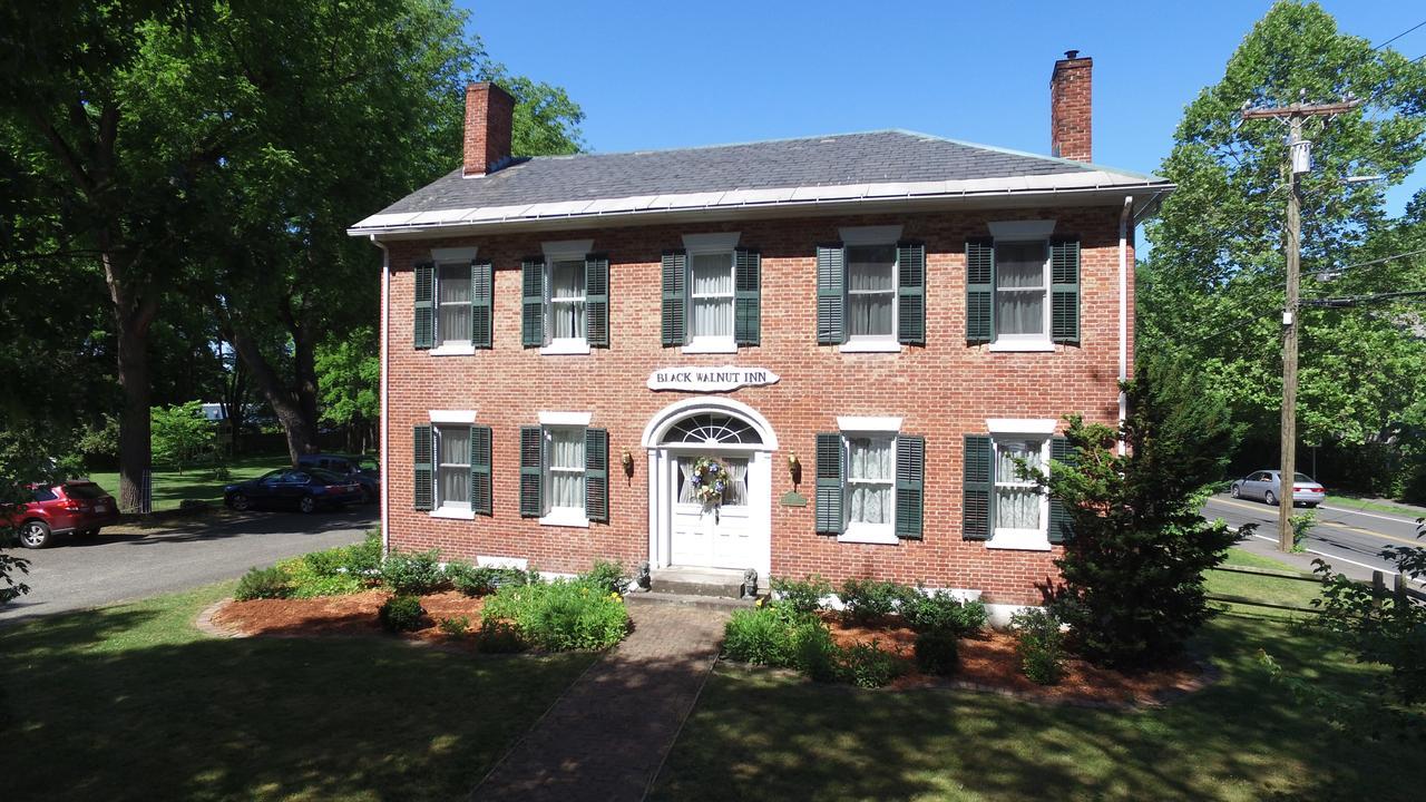 The Black Walnut Inn Amherst Luaran gambar